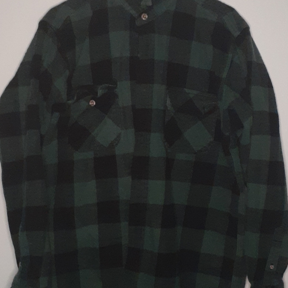 Large Green and Black Field & Stream Flannel